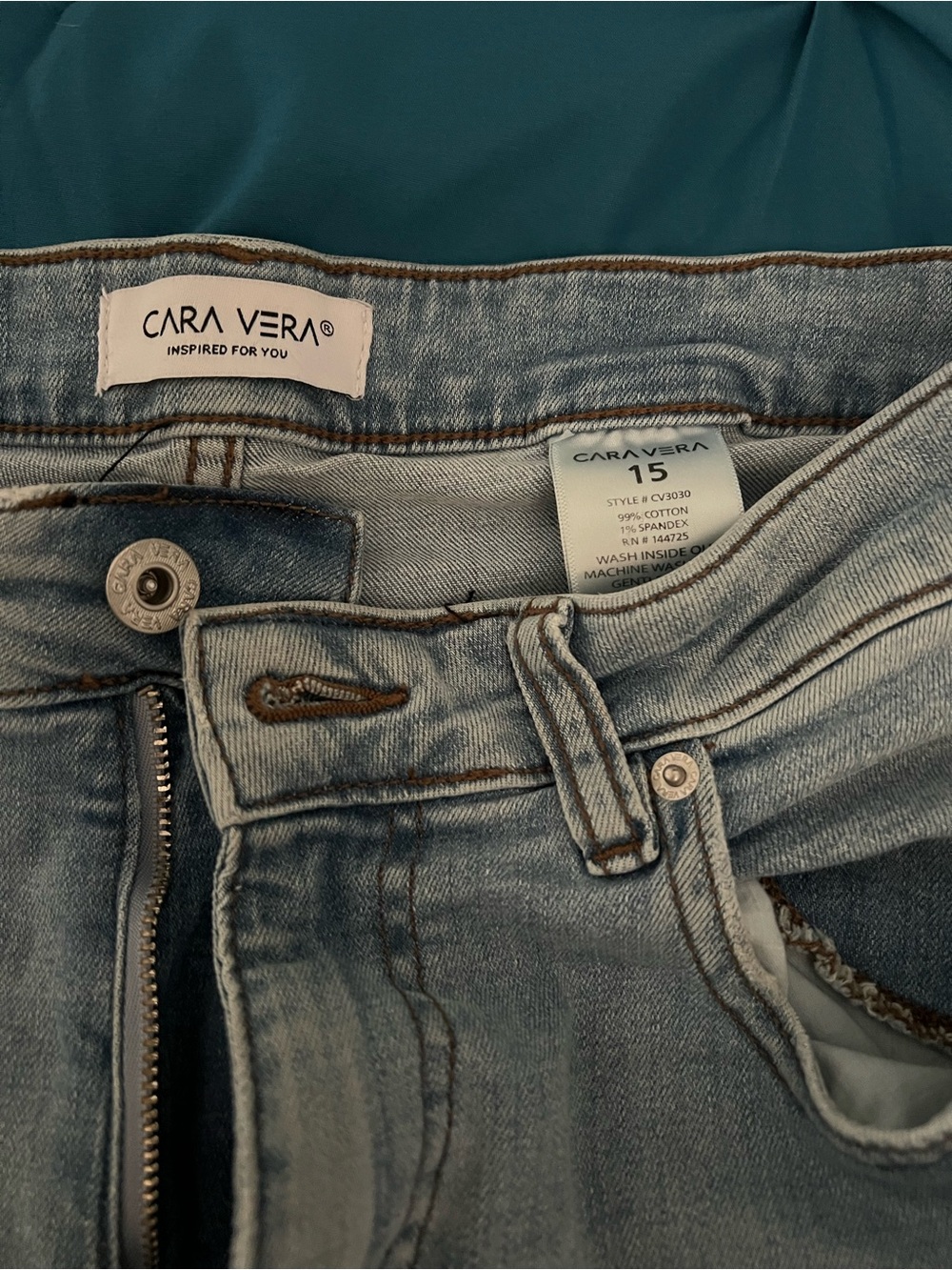 Cara Vera Light Wash Denim Jeans - Light Blue
